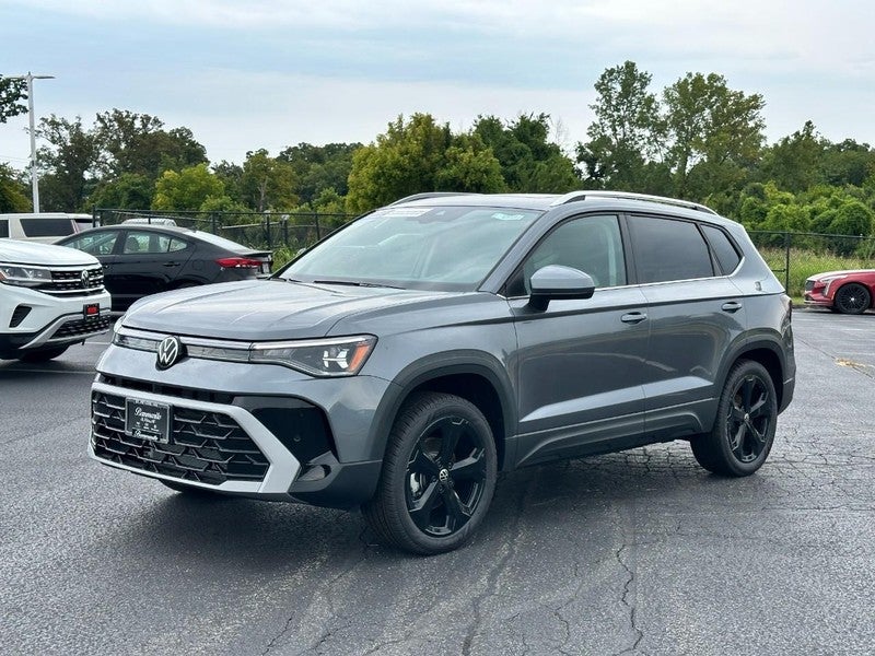 2025 Volkswagen Taos SEL 4MOTION