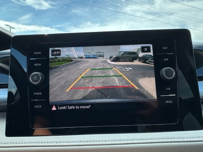 2025 Volkswagen Taos SEL 4MOTION