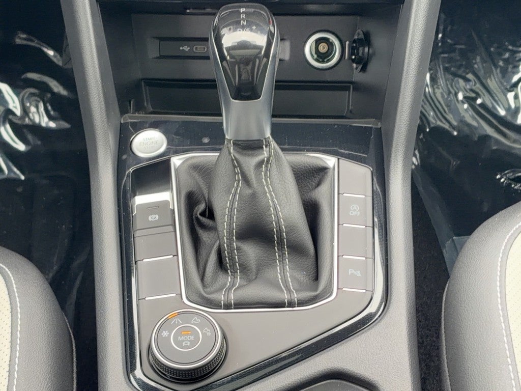 2026 Volkswagen Taos SEL 4MOTION