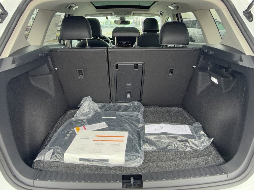 2026 Volkswagen Taos SEL 4MOTION