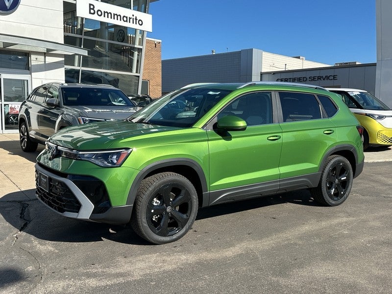 2025 Volkswagen Taos SEL 4MOTION