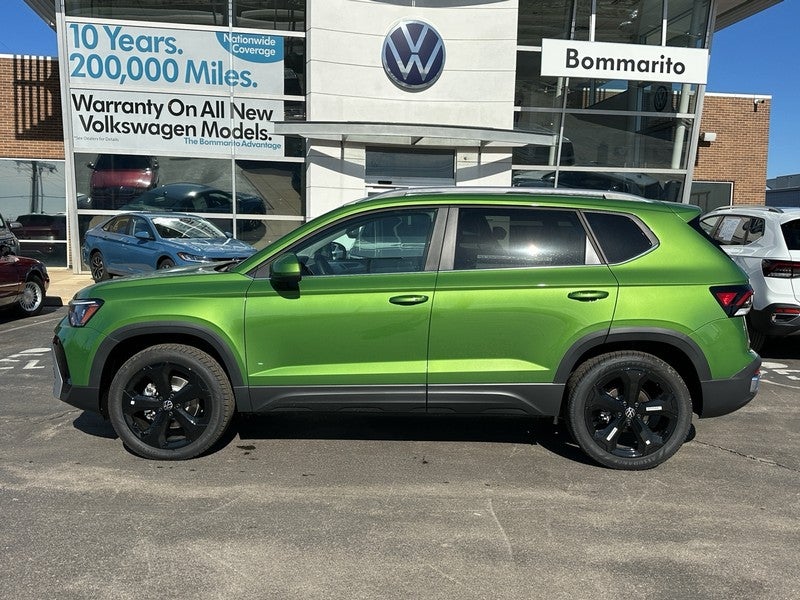 2025 Volkswagen Taos SEL 4MOTION