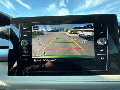 2025 Volkswagen Taos SEL 4MOTION