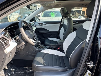 2025 Volkswagen Taos SEL 4MOTION