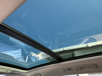 2025 Volkswagen Taos SEL 4MOTION