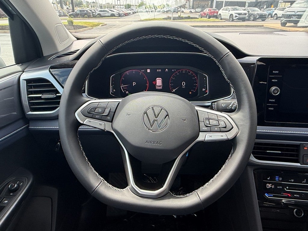 2026 Volkswagen Taos SEL 4MOTION