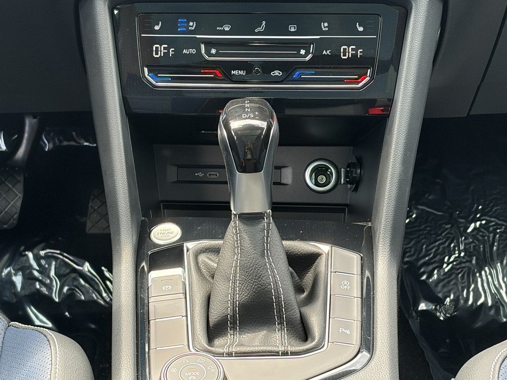 2026 Volkswagen Taos SEL 4MOTION