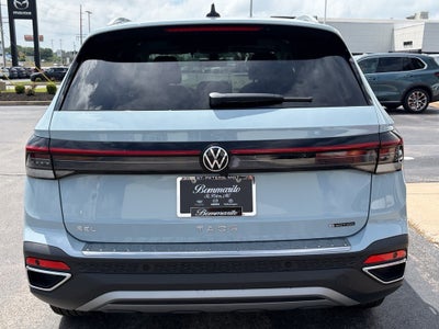 2026 Volkswagen Taos SEL 4MOTION