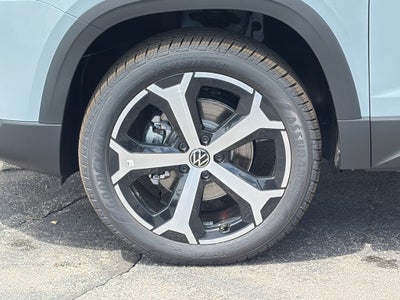 2026 Volkswagen Taos SEL 4MOTION