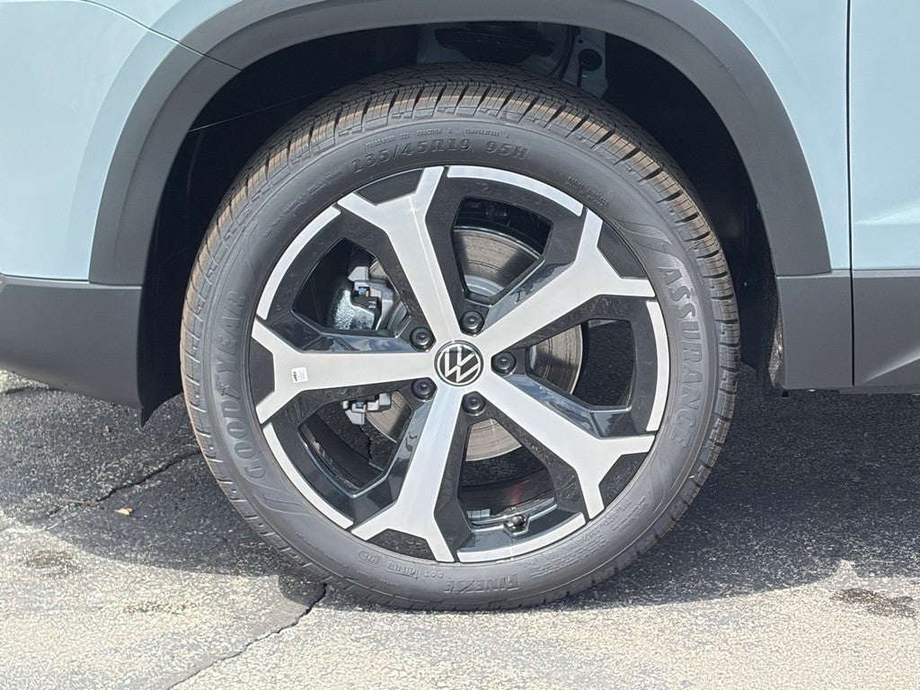2026 Volkswagen Taos SEL 4MOTION
