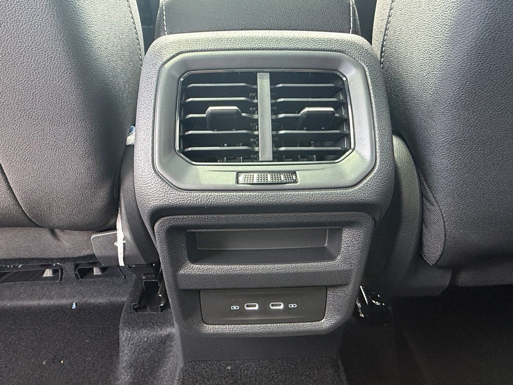 2026 Volkswagen Taos SEL 4MOTION