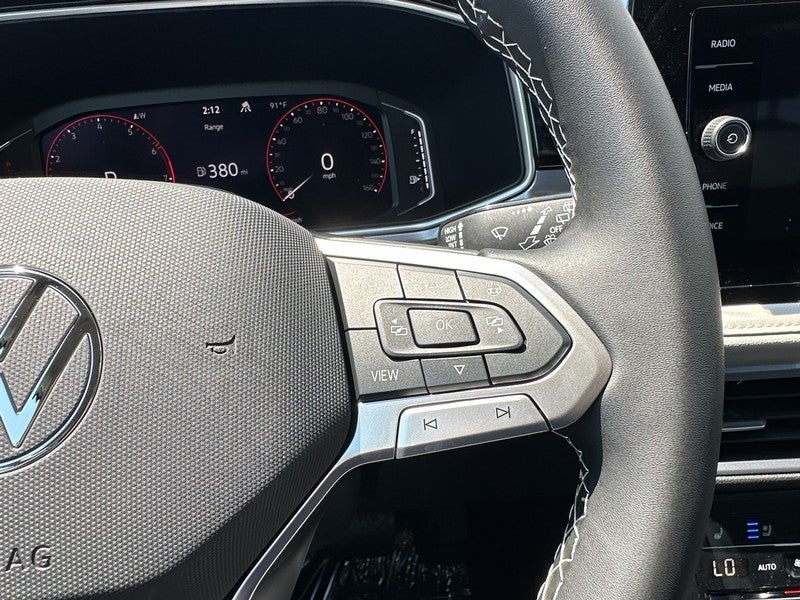 2025 Volkswagen Taos SEL 4MOTION