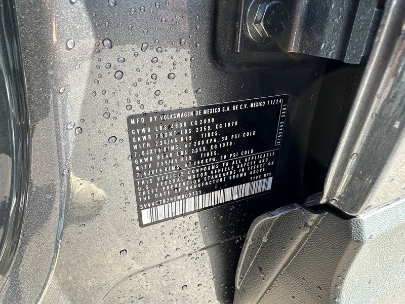 2025 Volkswagen Taos SEL 4MOTION