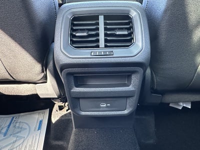 2025 Volkswagen Taos SEL 4MOTION