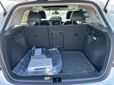 2025 Volkswagen Taos SEL 4MOTION