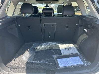 2025 Volkswagen Taos SEL 4MOTION