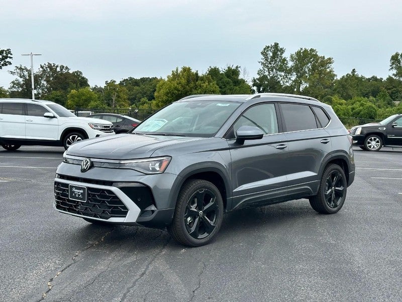 2025 Volkswagen Taos SEL 4MOTION