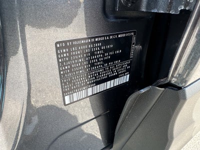 2025 Volkswagen Taos SEL 4MOTION