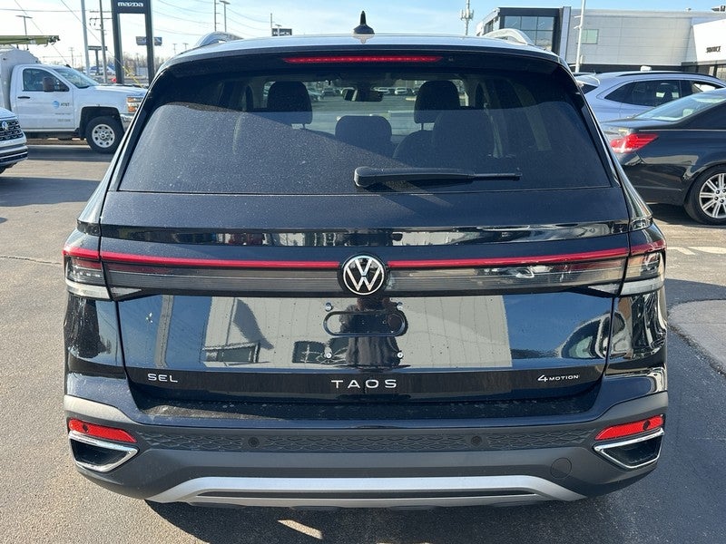 2026 Volkswagen Taos SEL 4MOTION