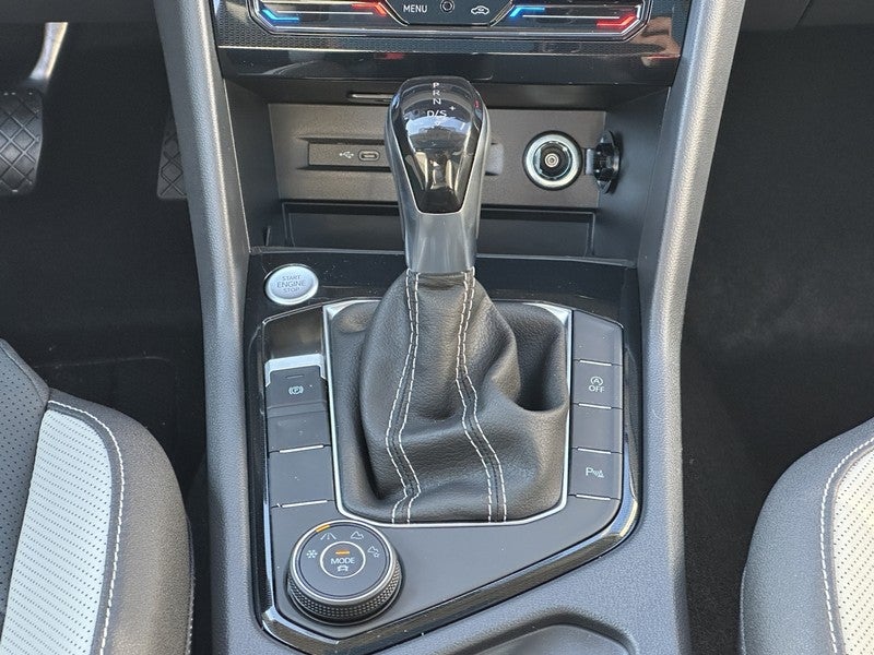 2026 Volkswagen Taos SEL 4MOTION