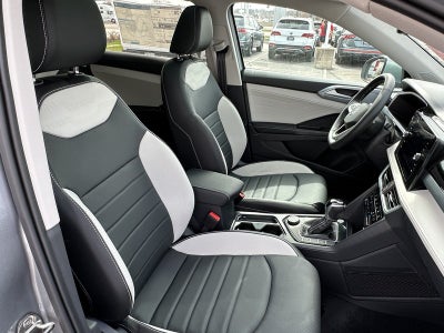 2025 Volkswagen Taos SEL 4MOTION