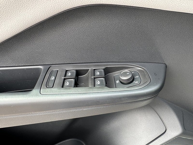 2025 Volkswagen Taos SEL 4MOTION