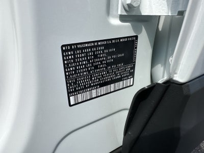 2025 Volkswagen Taos SEL 4MOTION