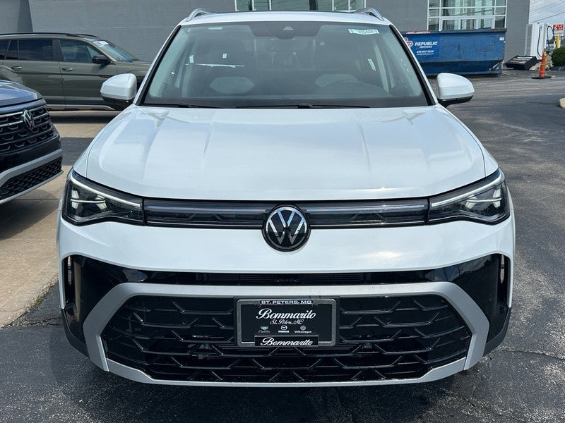 2025 Volkswagen Taos SEL 4MOTION