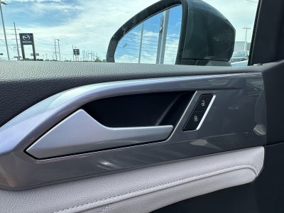 2025 Volkswagen Taos SEL 4MOTION