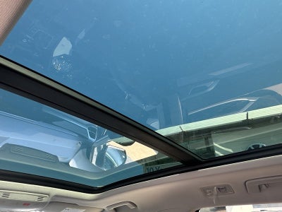 2025 Volkswagen Taos SEL 4MOTION