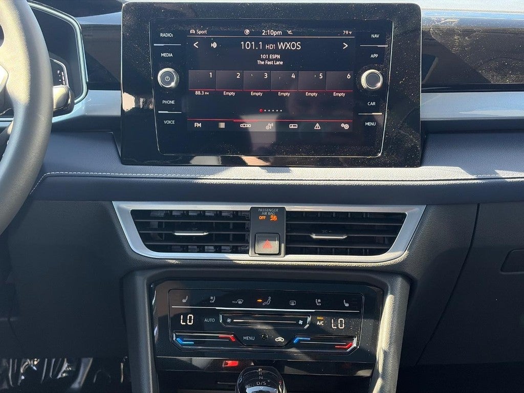 2027 Volkswagen Taos SEL 4MOTION
