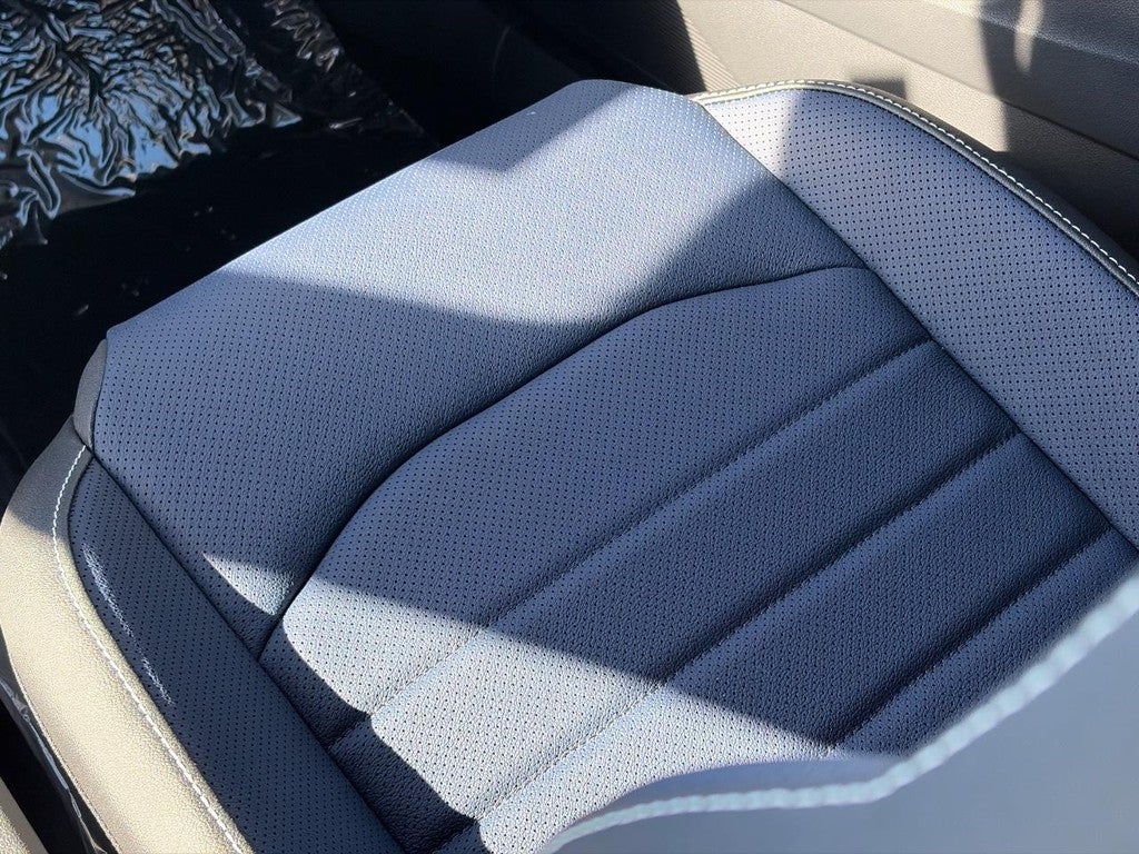 2027 Volkswagen Taos SEL 4MOTION