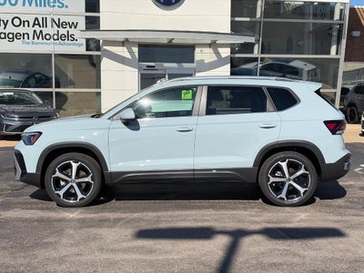 2027 Volkswagen Taos SEL 4MOTION