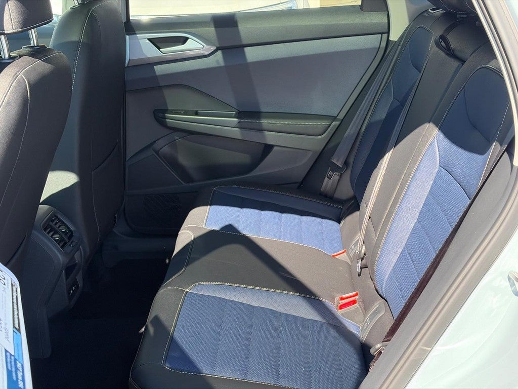 2027 Volkswagen Taos SEL 4MOTION