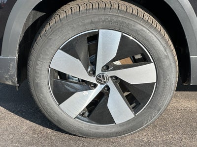 2026 Volkswagen Taos S 4MOTION