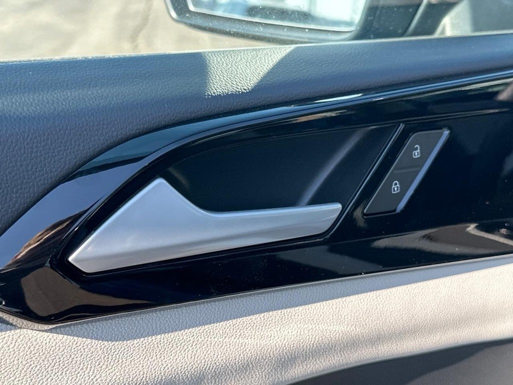 2026 Volkswagen Taos S 4MOTION