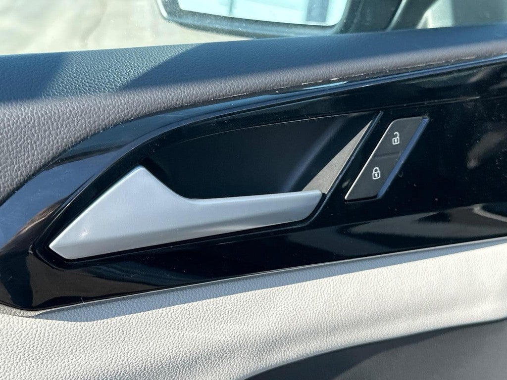 2026 Volkswagen Taos S 4MOTION