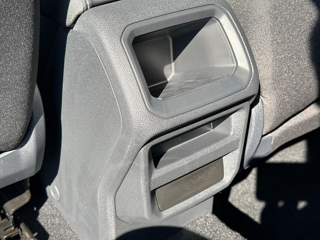 2026 Volkswagen Taos S 4MOTION