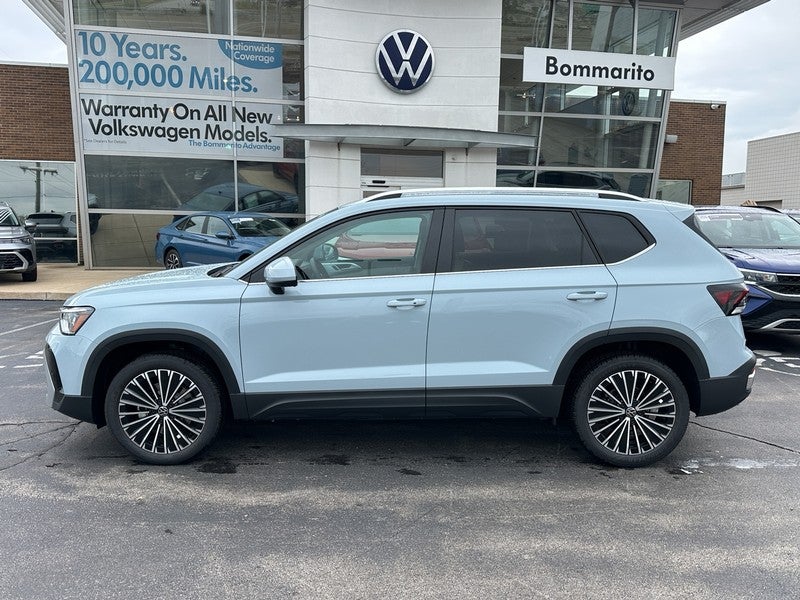 2025 Volkswagen Taos SE FWD