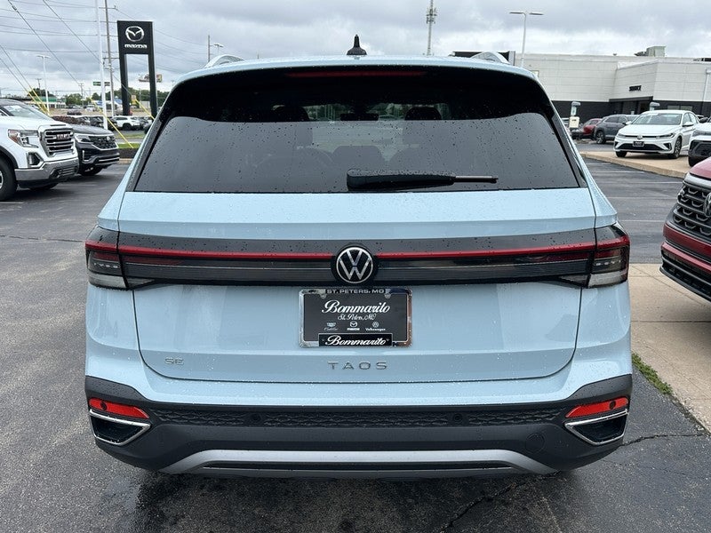 2025 Volkswagen Taos SE FWD