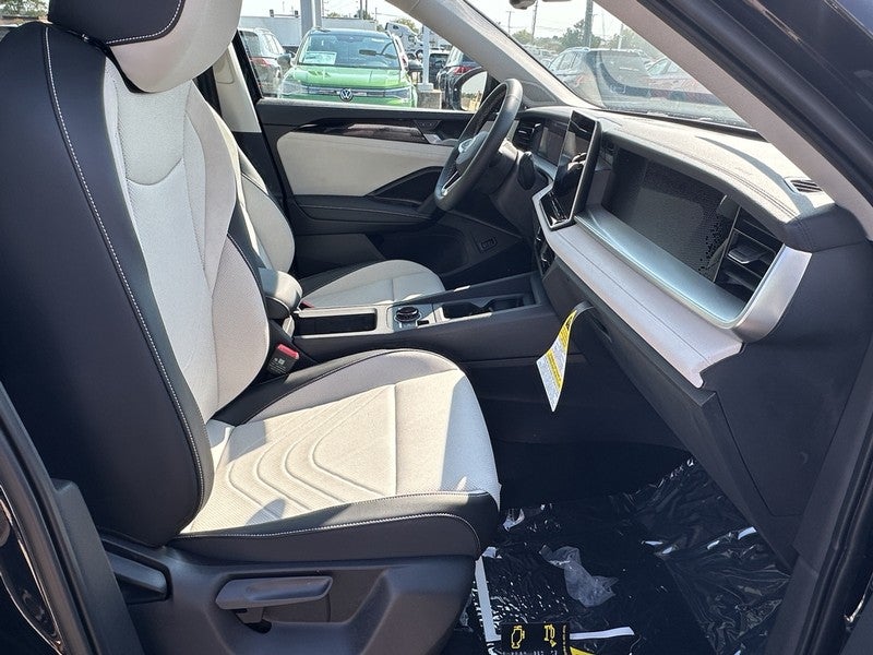 2025 Volkswagen Tiguan 2.0T SE 4MOTION