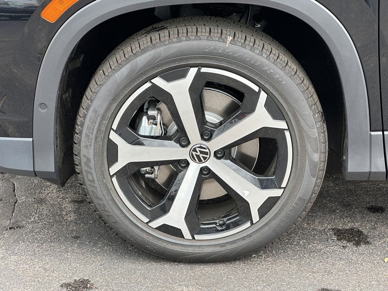 2025 Volkswagen Tiguan 2.0T SE 4MOTION