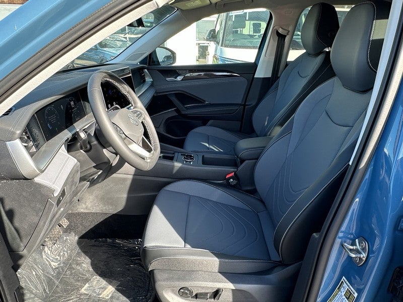 2025 Volkswagen Tiguan 2.0T SE 4MOTION