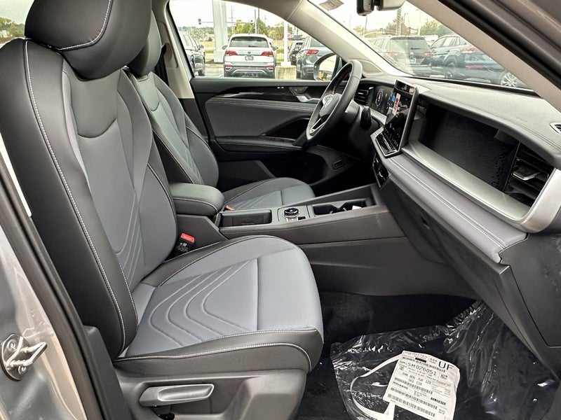 2025 Volkswagen Tiguan 2.0T SE 4MOTION