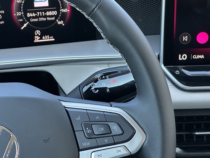 2025 Volkswagen Tiguan 2.0T SE FWD