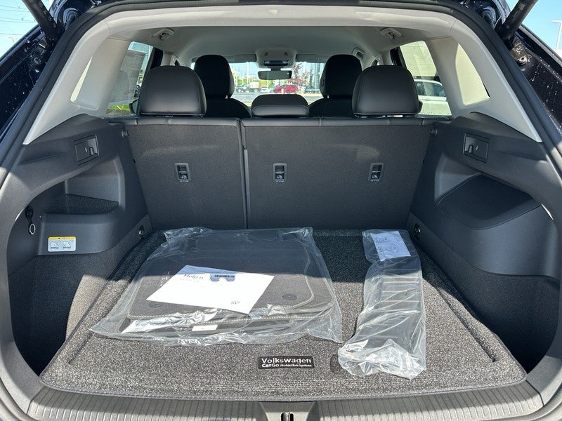 2025 Volkswagen Tiguan 2.0T SE FWD