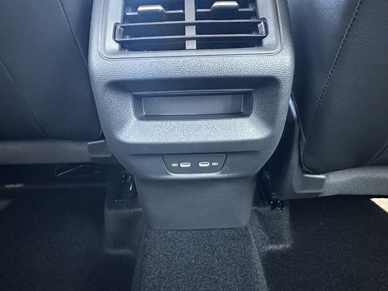 2025 Volkswagen Tiguan 2.0T SE FWD