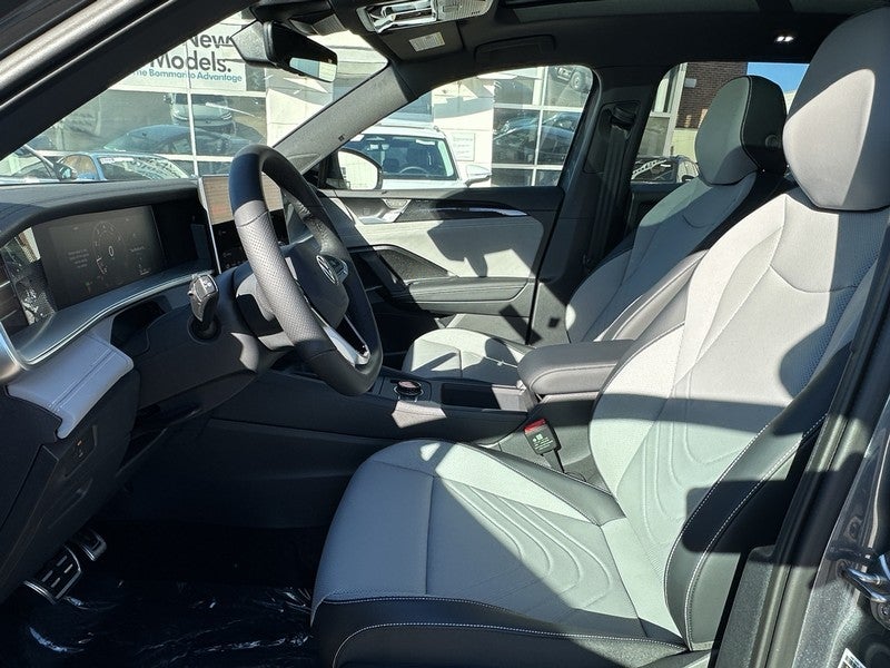 2025 Volkswagen Tiguan 2.0T SE R-Line Black 4MOTION