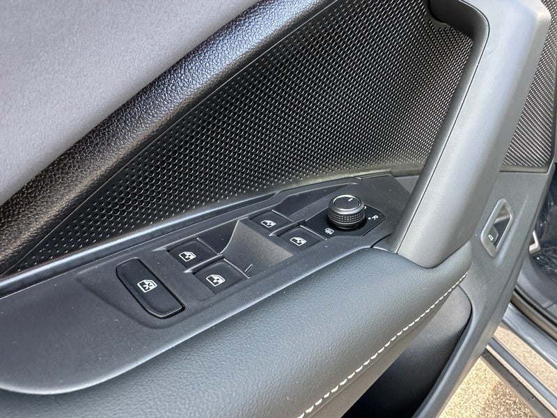 2025 Volkswagen Tiguan 2.0T SE R-Line Black 4MOTION