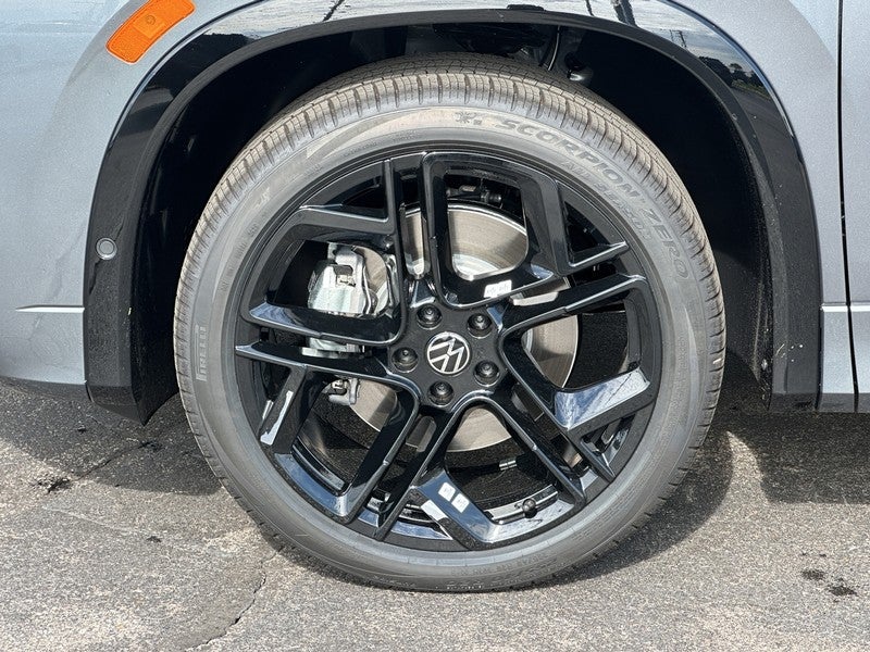 2025 Volkswagen Tiguan 2.0T SE R-Line Black 4MOTION